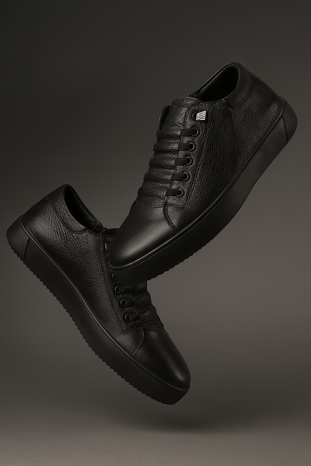 کژوال تمام چرم دور دوز طبی